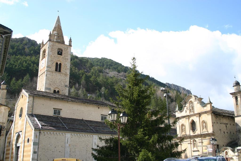 Hotel Fleur Des Alpes La Brigue エクステリア 写真